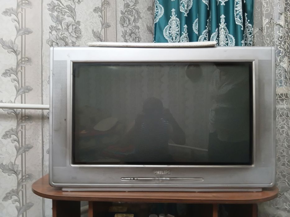 Продам телевизор
