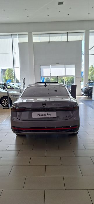 Volkswagen Passat Pro