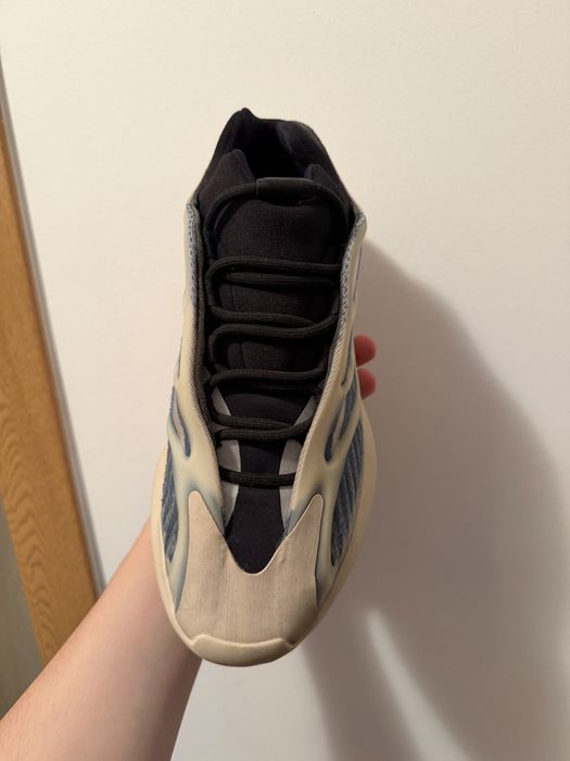 Adidas Yeezy 700 V3 Kyanite