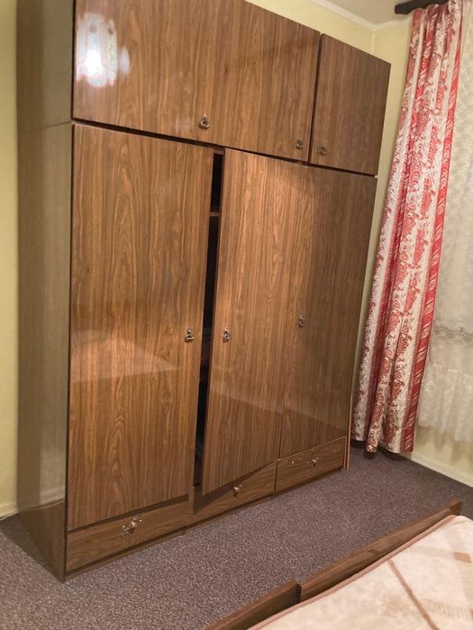 Срочно продаем шкаф/стенку