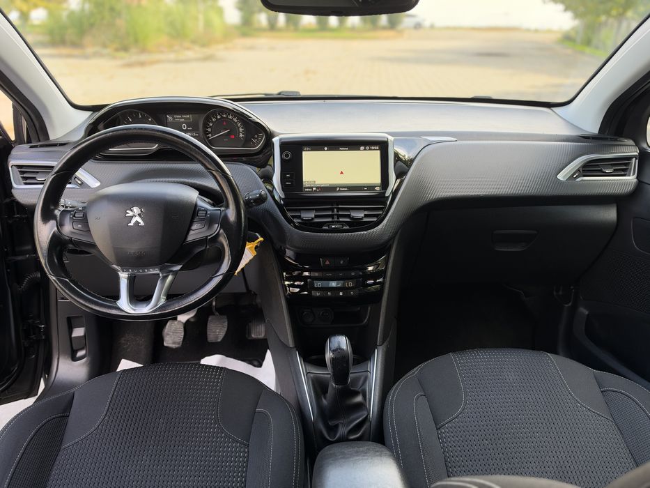 Peugeot 208 2020 1.5 BlueHDI / 102CP / NAVI / LED / RATE / GARANTIE