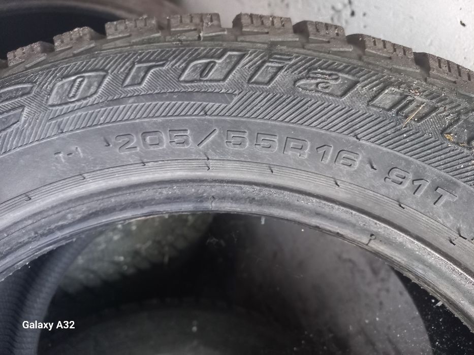 Продам зимние шины