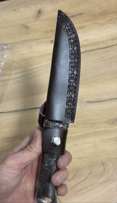 Пышақтар бар сатылымда нож