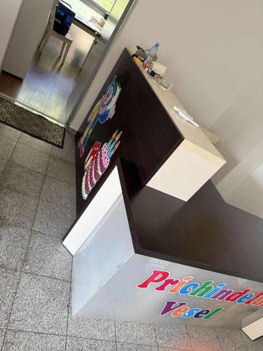 Vand mobilier de joaca pentru copii si receptie, ambele in stare excelenta ,,,500 lei bucata