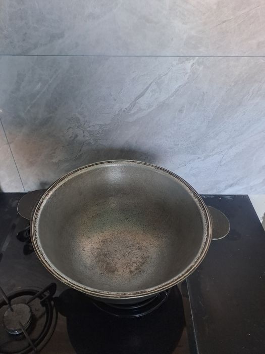 Чугун қазан продам.