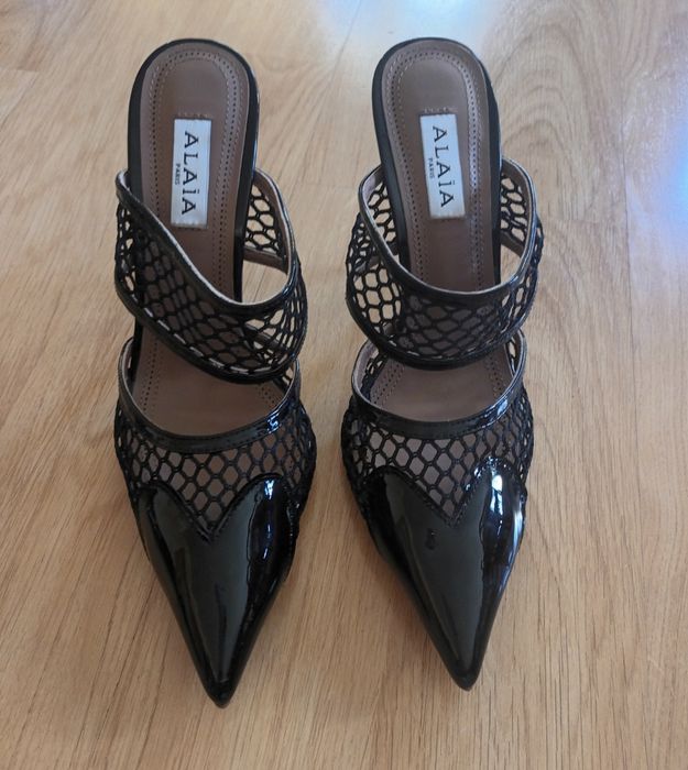 Alaïa чехли  сандали налични