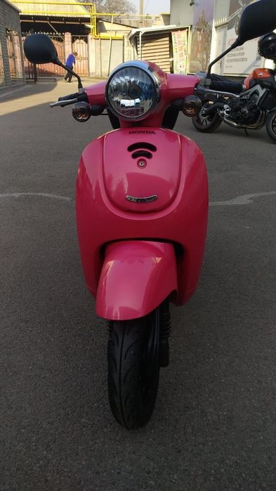 Продам скутер японский