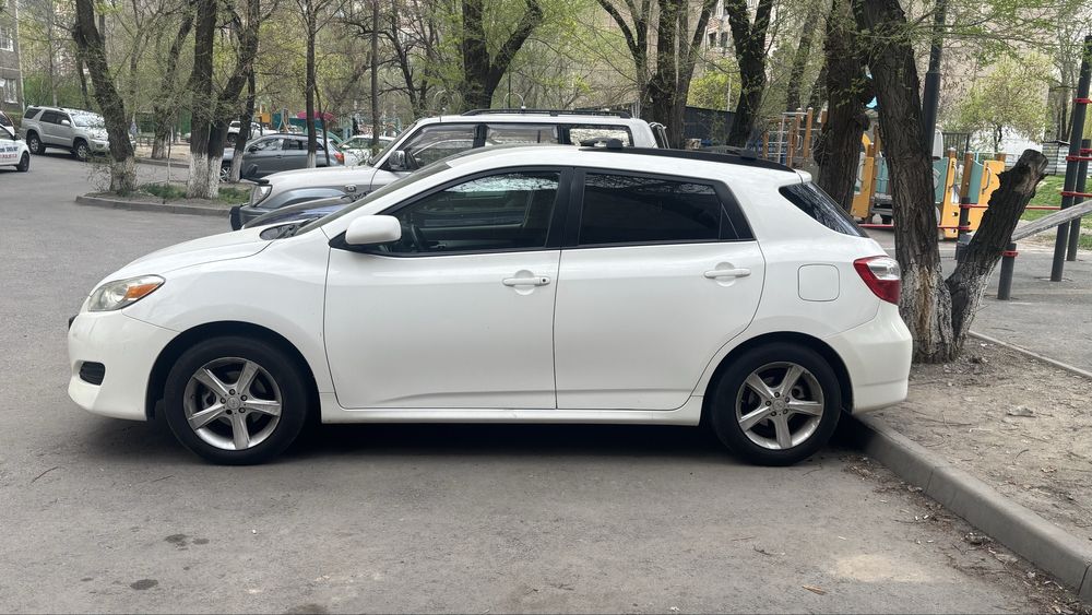 Тойота матрикс 2009