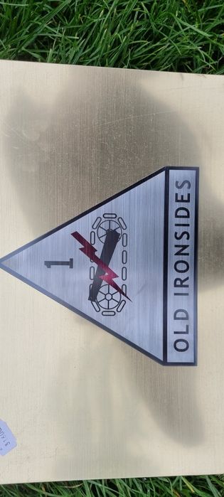 Gravură laser/ inscripții metal plastic lemn granit