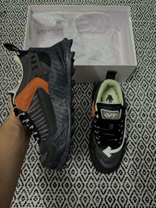 Off-White Odsy 1000