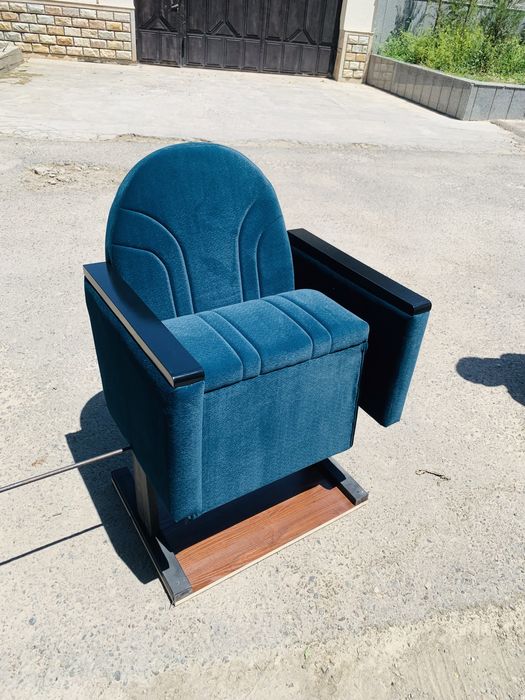 театральные кресла. Кресло в театр. Кресла в зал