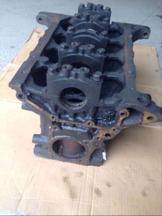 Продам блок на мазду 121 91год!