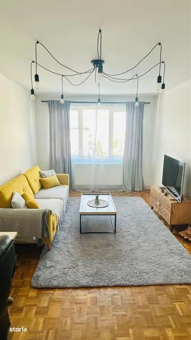 Apartament 2 camere, 56 mp, loc de parcare, zona Semicentrala