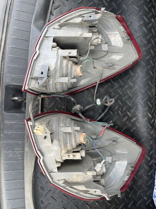 Задние фонари субару