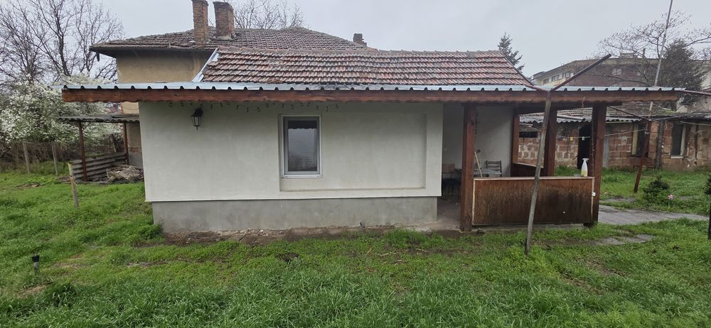 Къща в гр. Левски