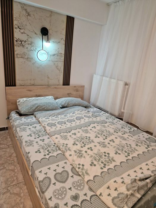 Închiriez regim hotelier cazare Trocadero City Mall centru