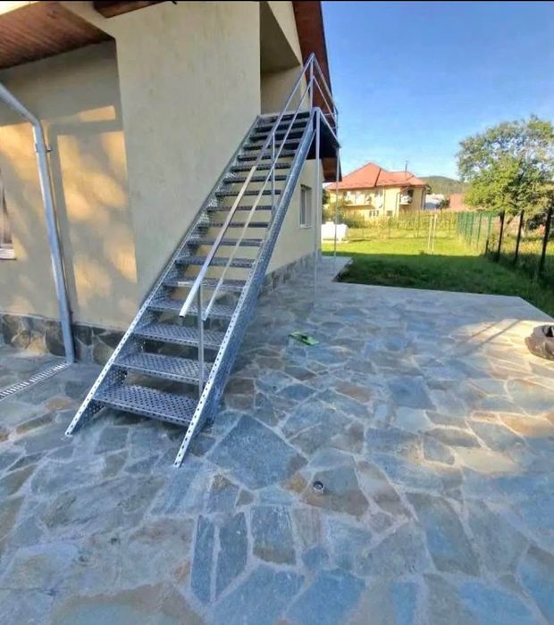 Vând scări metalice și trepte metalice la comandă
Realizez și vând scă