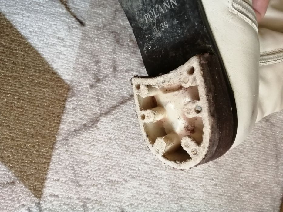 Сапоги женские продам