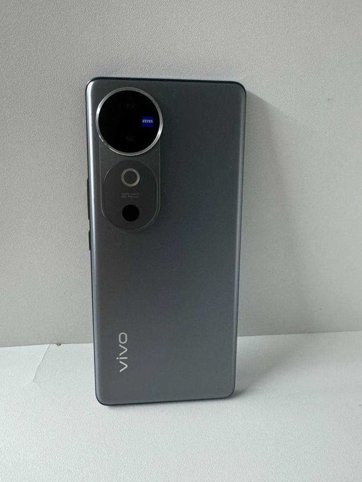 Vivo V40 128 Gb (с Жибек жолы) лот 735647