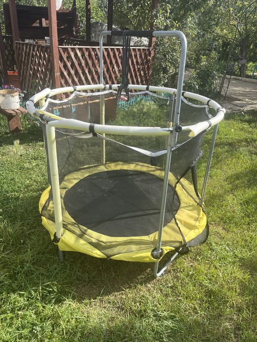 Батут в хорошем состоянии