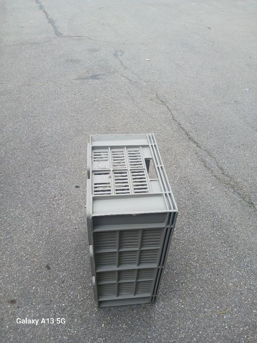 Lazi plastic utilizate