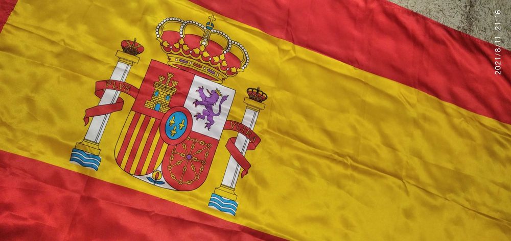 Флаг Испании.                                     .