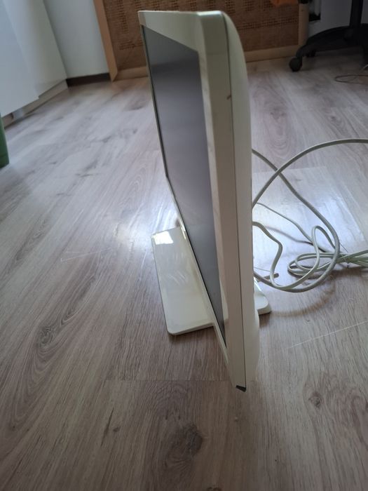 Продам телевизор