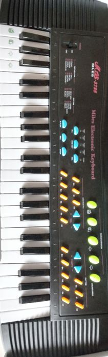 Електронно пиано Miles 3738