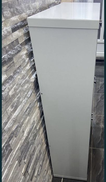 Dulap pentru pantofi marca MobExpert