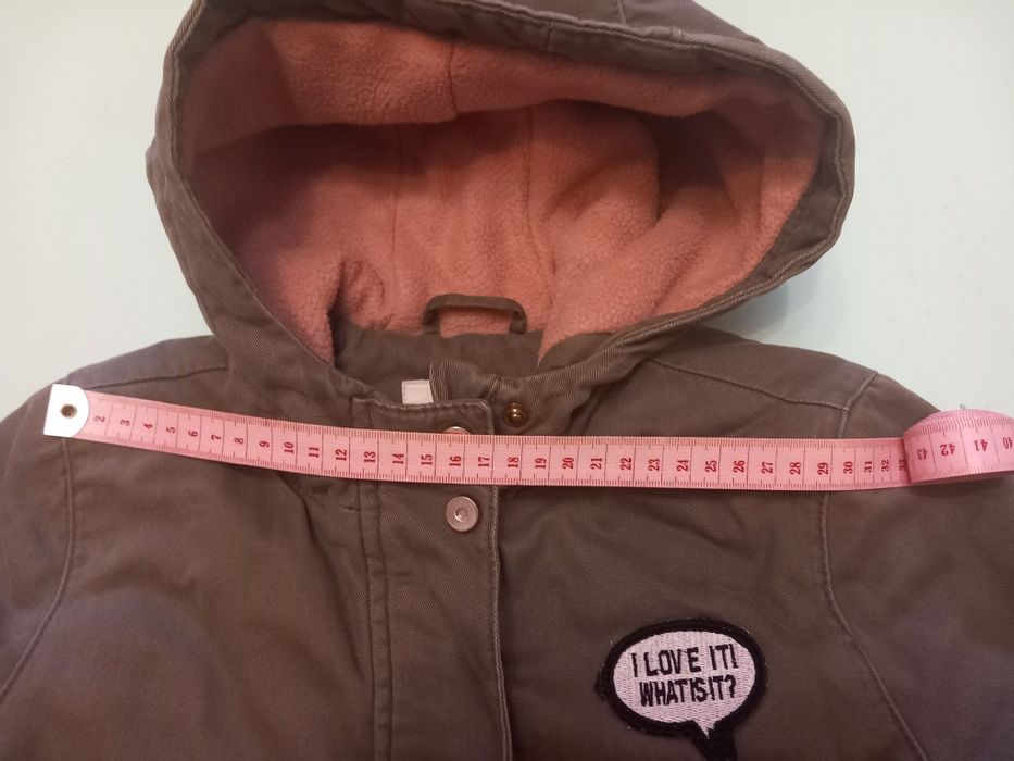 Geacă groasă cu glugă