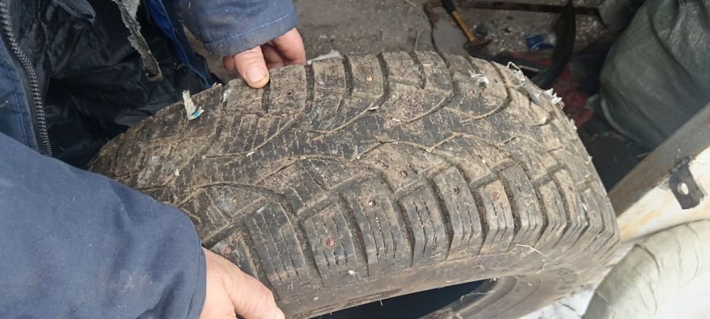 Покрышка от уаз 235/70/16