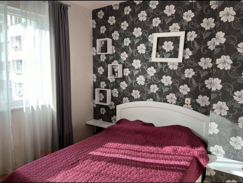 Продава се Тристаен апартамент в Пловдив, Христо Смирненски - 64 кв.м за 1922 €/кв.м - Снимка #10