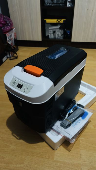 Frigider auto 10Litri