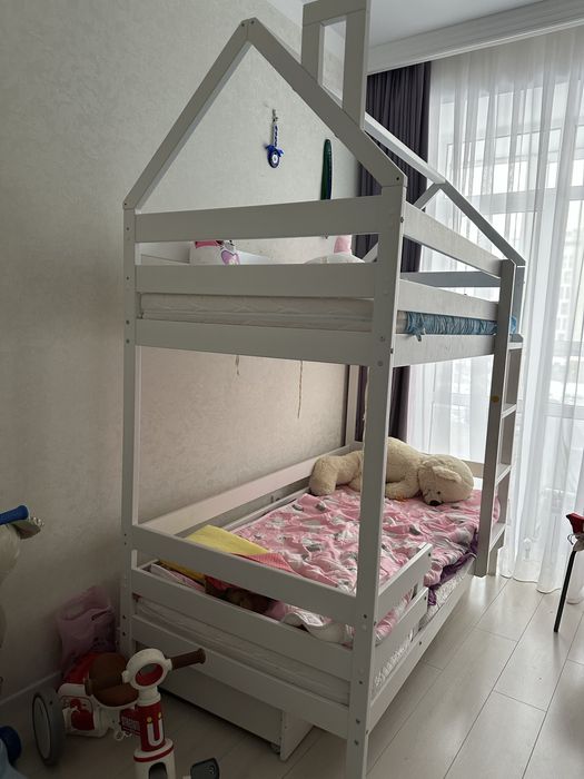 Кровать  детская