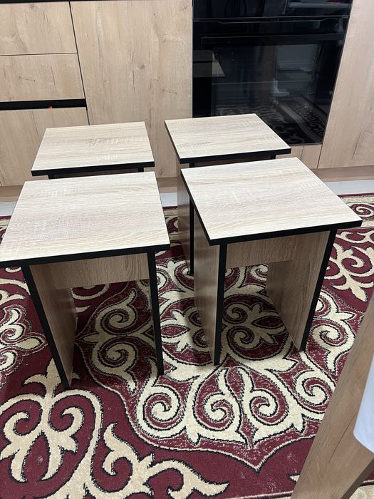 Продам 4 новые табуретки