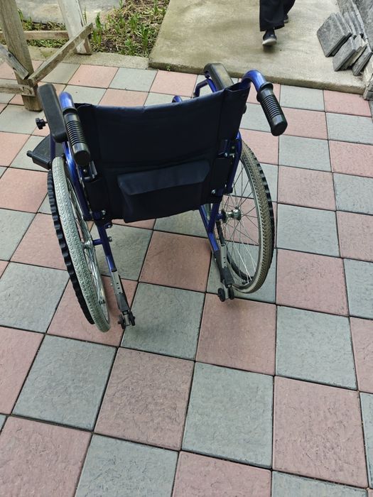 Инвалидная коляска