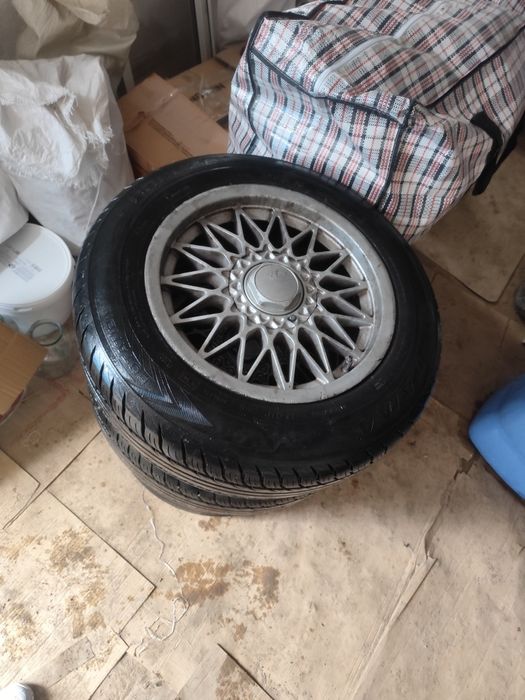 Продам диск в месте с шиной