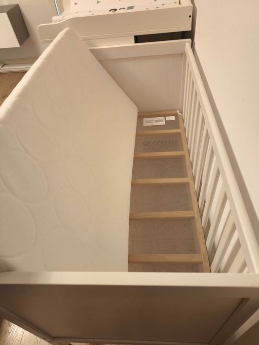 Pătuț Ikea sundvik