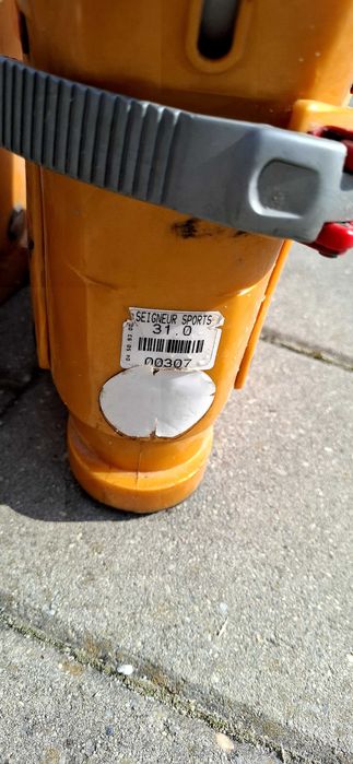Skiuri și clăpari pentru copii.  Mărimea 31