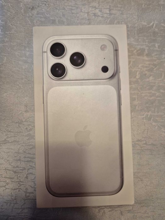 Iphone pro silver 256