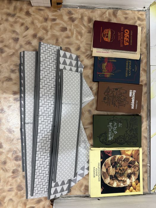 Отдам даром кники и органайзеры для белья