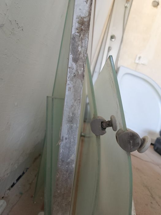 Продам душевую кабину б/у