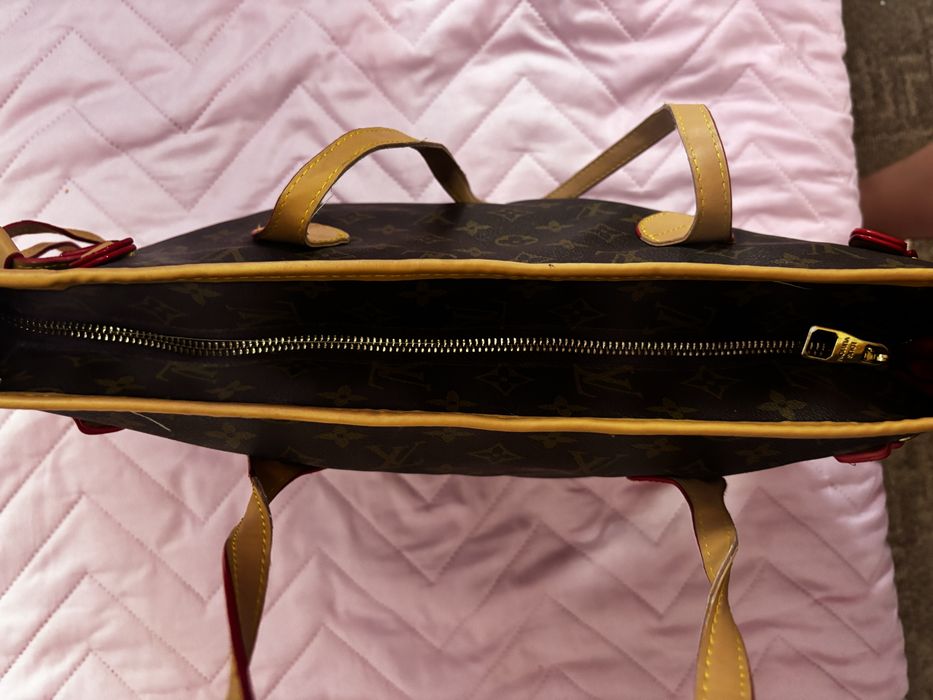 Geanta Louis Vuitton
