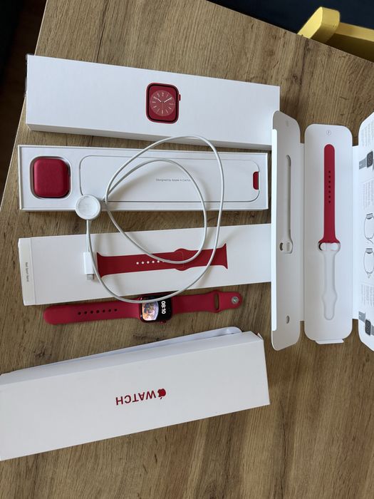 Apple Watch серия 8