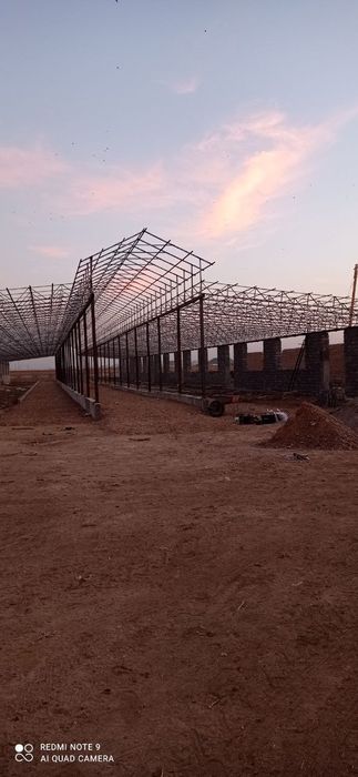 Konteyner mahsulotidan tom va binoyizni tom qismini yopib beramiz