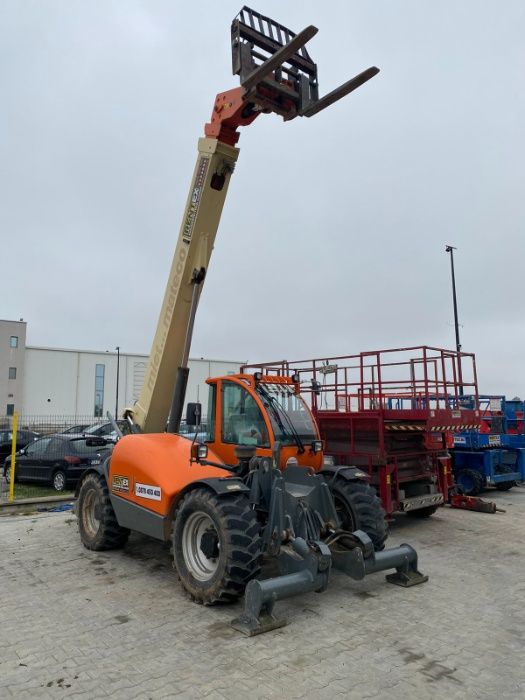 Телескопични товарачи Телехендлери под НАЕМ 7,9,13,17м от Рентекс