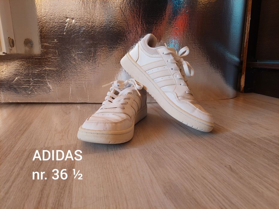 Pantofi sport ADIDAS nr 36½