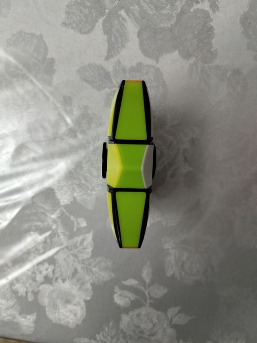 Кубик рубик спинер