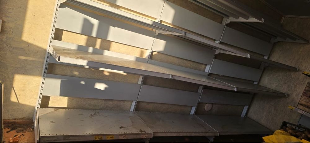 Полку для магазина