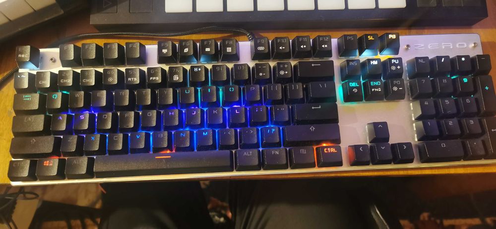 Tastatura mecanica zero e-sport gaming gear x08